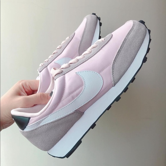 NIKE Daybreak Sneakers Shoes NEW Rose - Picture 4 of 14